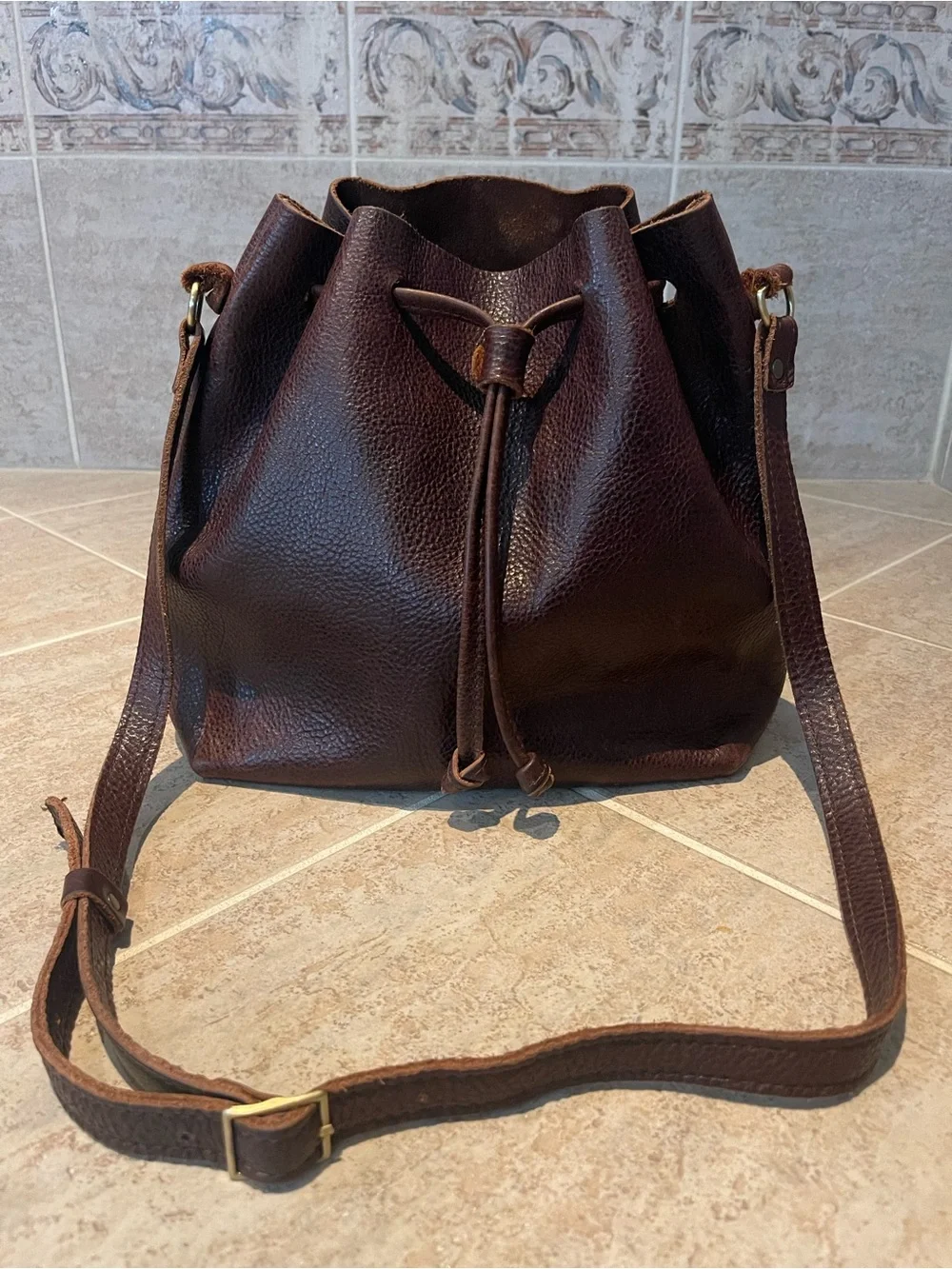 Women’s Brown Leather Bucket Bag with Drawstring closure - large